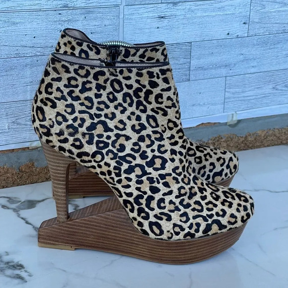 MATIKO Leopard Print Platform Pony Calf Hair Animal Wedge Ankle Boot 10 - Picture 1 of 8